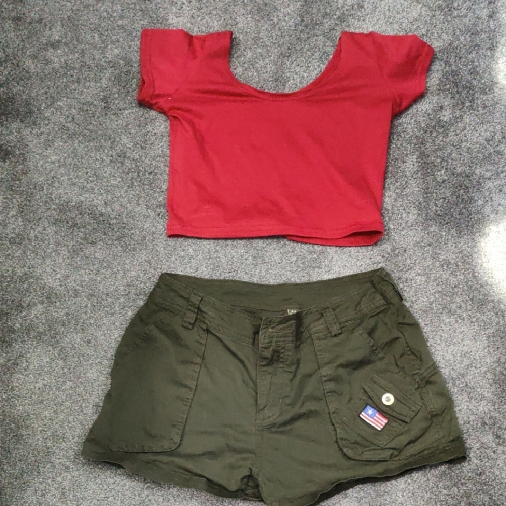 (Ruby Round Cosplay Set)Red Crop Top and Olive Green Shorts